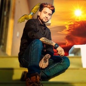 Meet your Posher, Adil